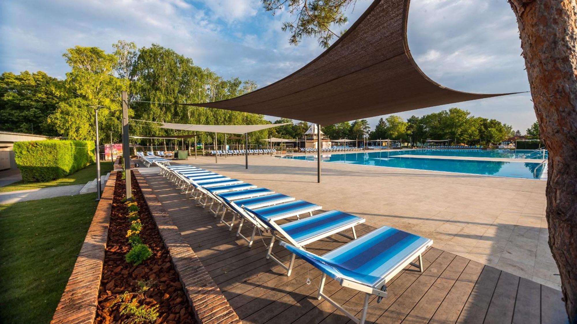 Harmonia Riva Apartman B11 Dunajská Streda 외부 사진