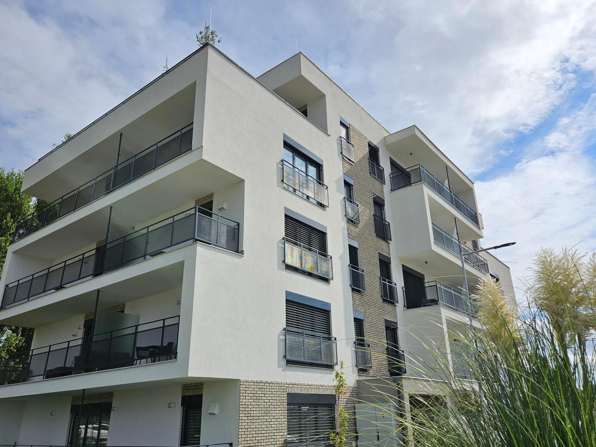 Harmonia Riva Apartman B11 Dunajská Streda 외부 사진